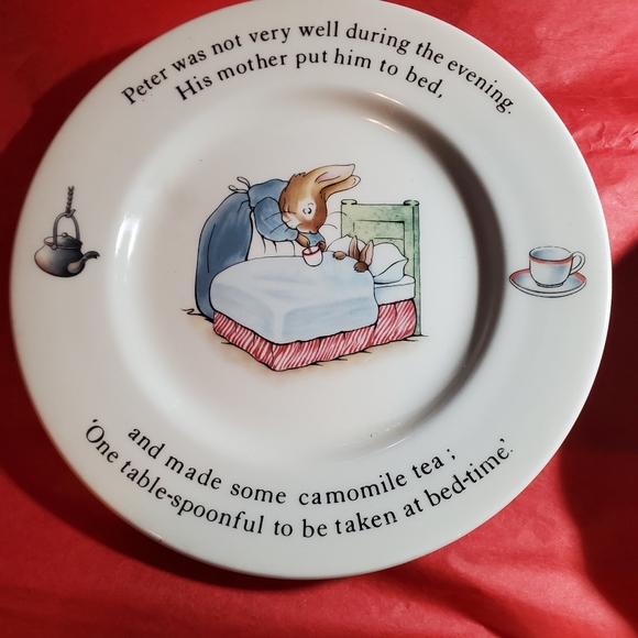 NWOT Peter Rabbit Fine China Set by Wedgewood - Picture 5 of 16